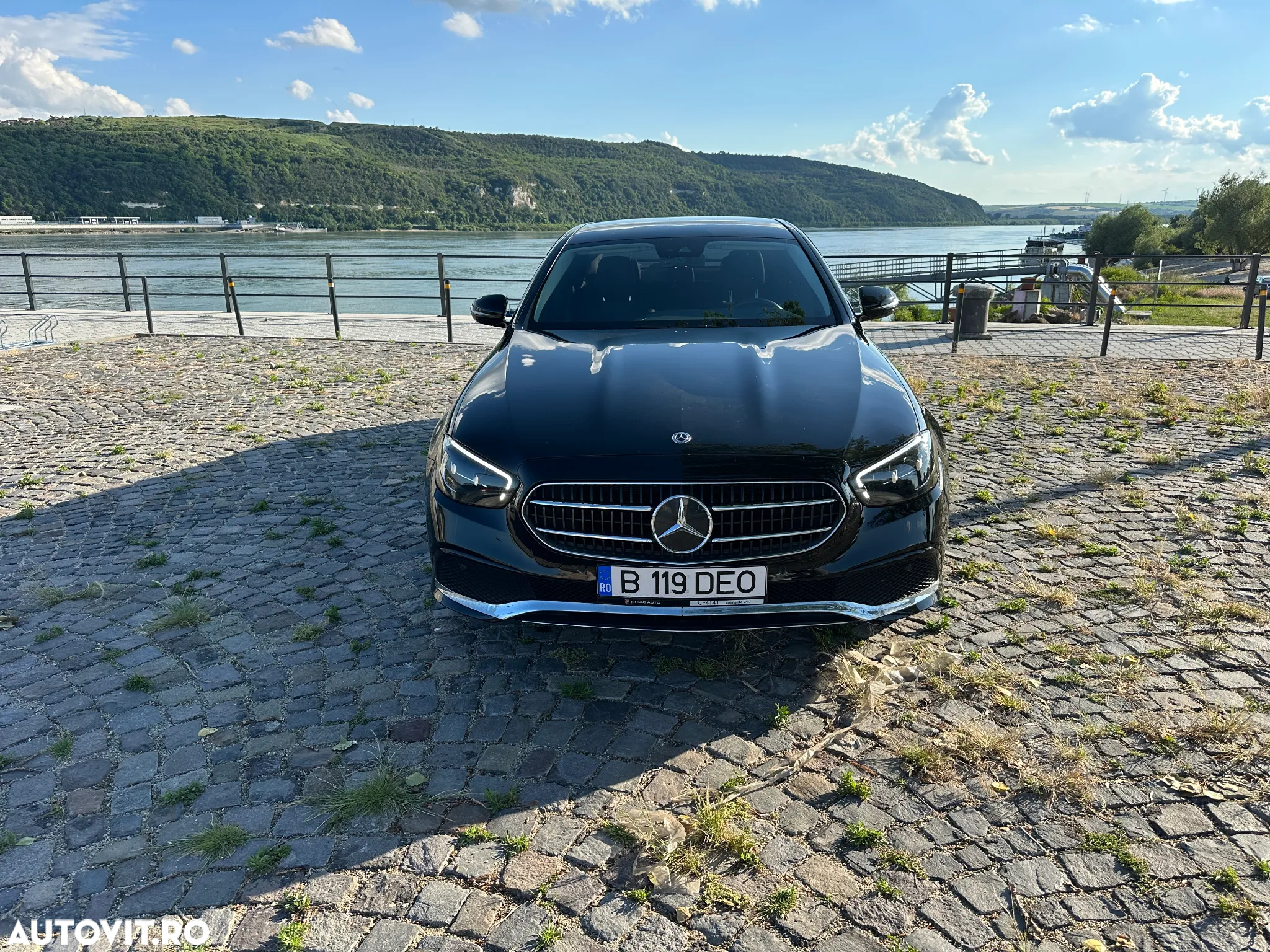 Mercedes-Benz E 220 d 4MATIC Aut. - 3
