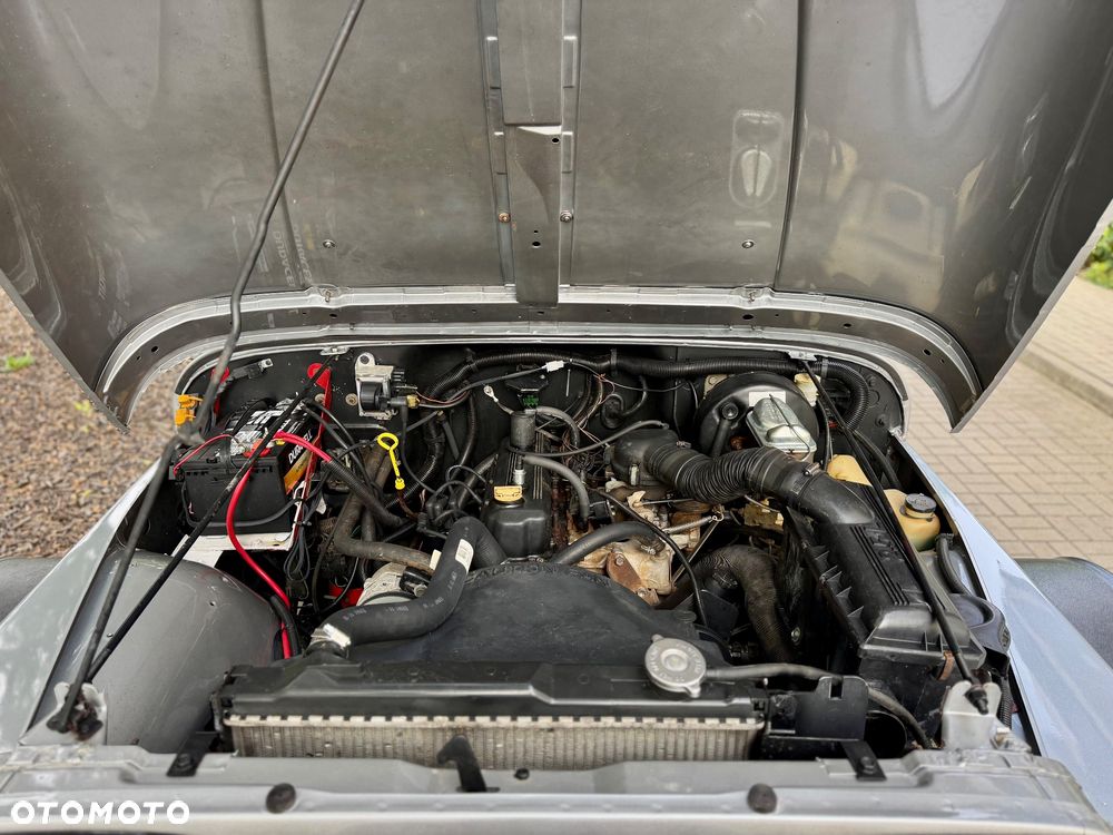 Jeep Wrangler 2.5L - 28