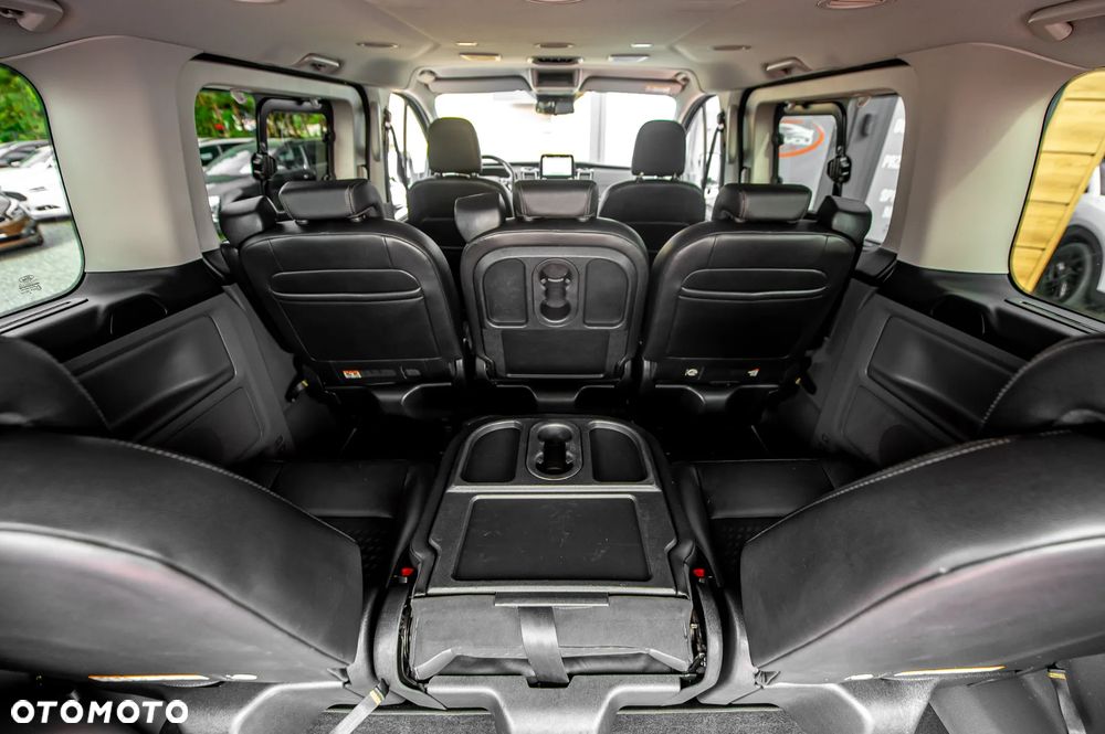 Ford Tourneo Custom 2.0 EcoBlue L1 Titanium SelectShift - 36