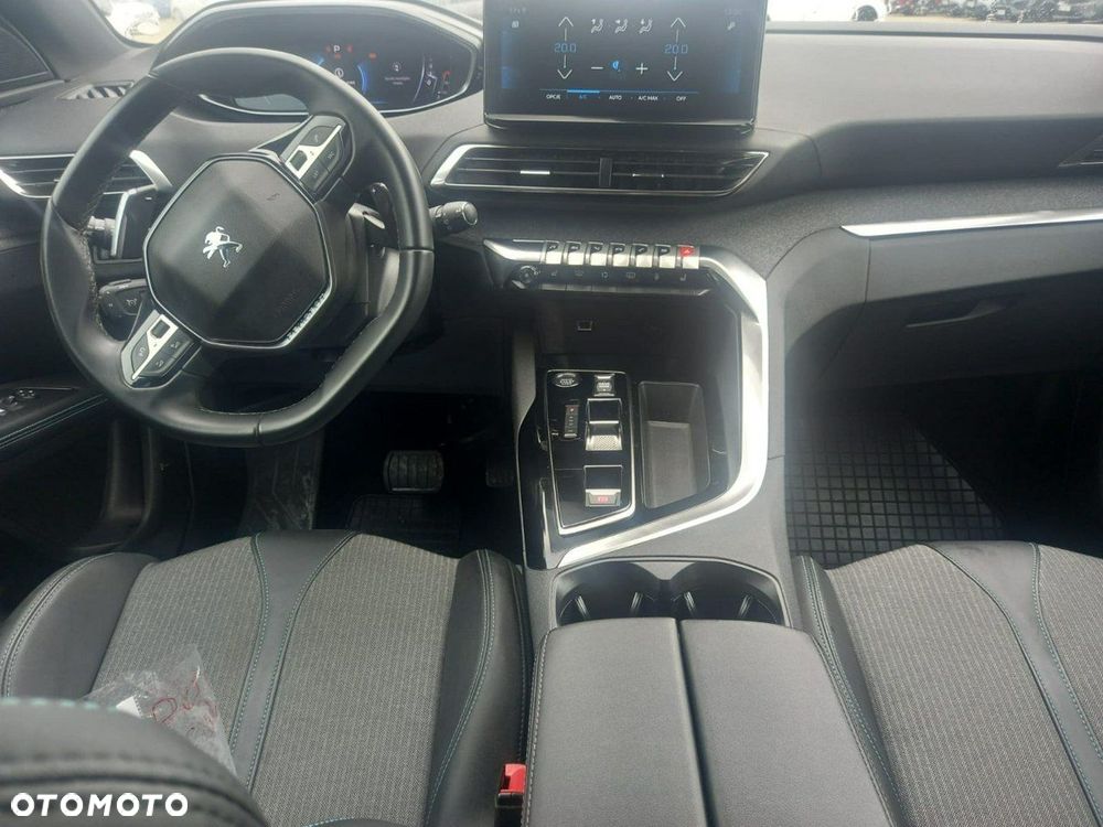 Peugeot 5008 - 15