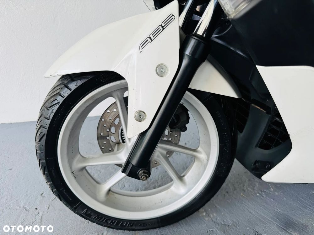 Yamaha NMAX - 31