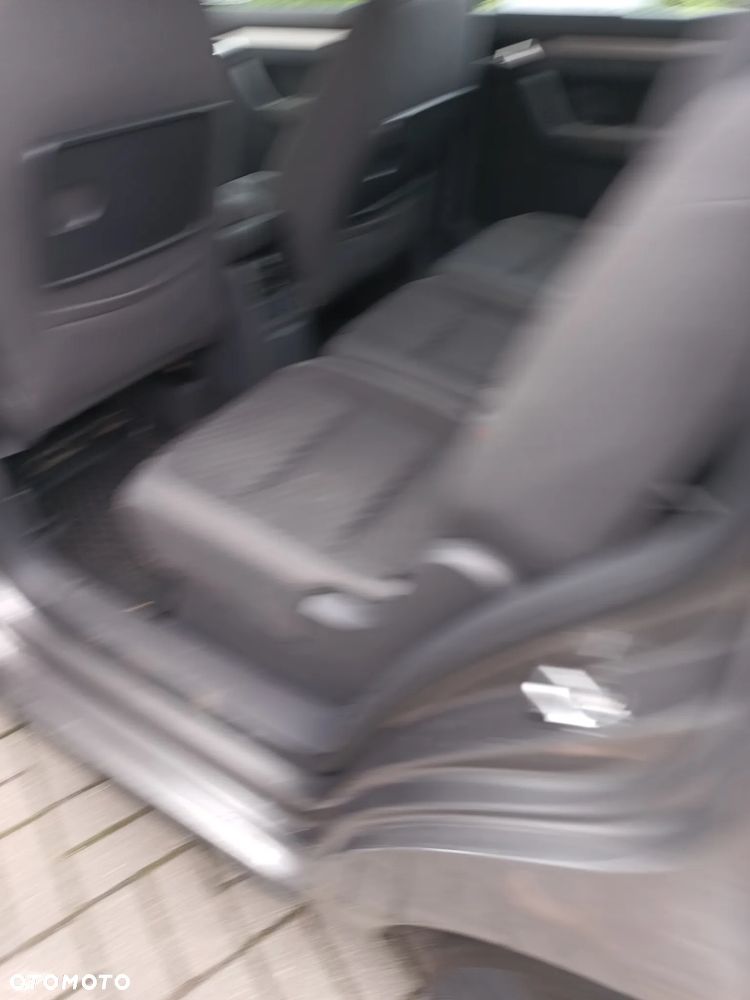 Volkswagen Touran 1.9 TDI Q-Line - 7