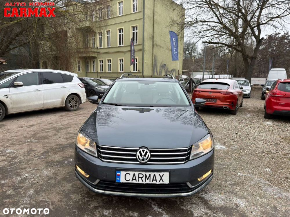 Volkswagen Passat - 10