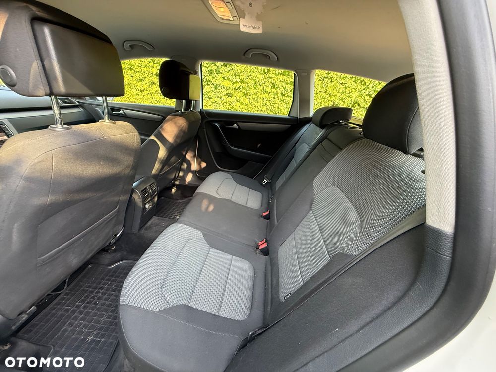 Volkswagen Passat - 9