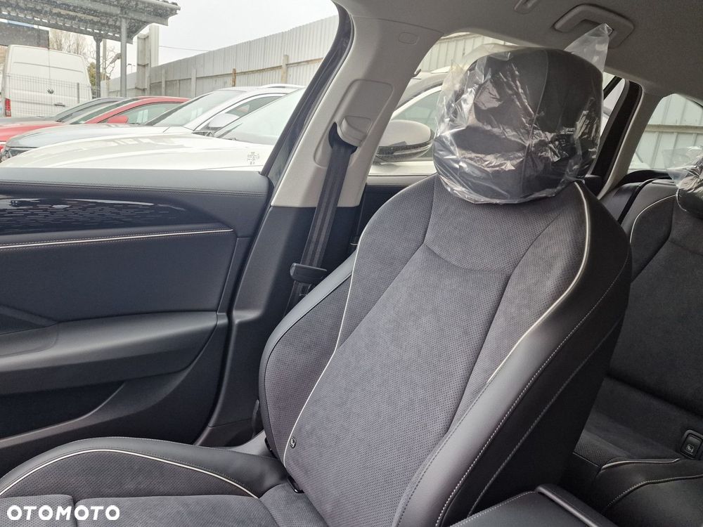 Volkswagen Passat - 32