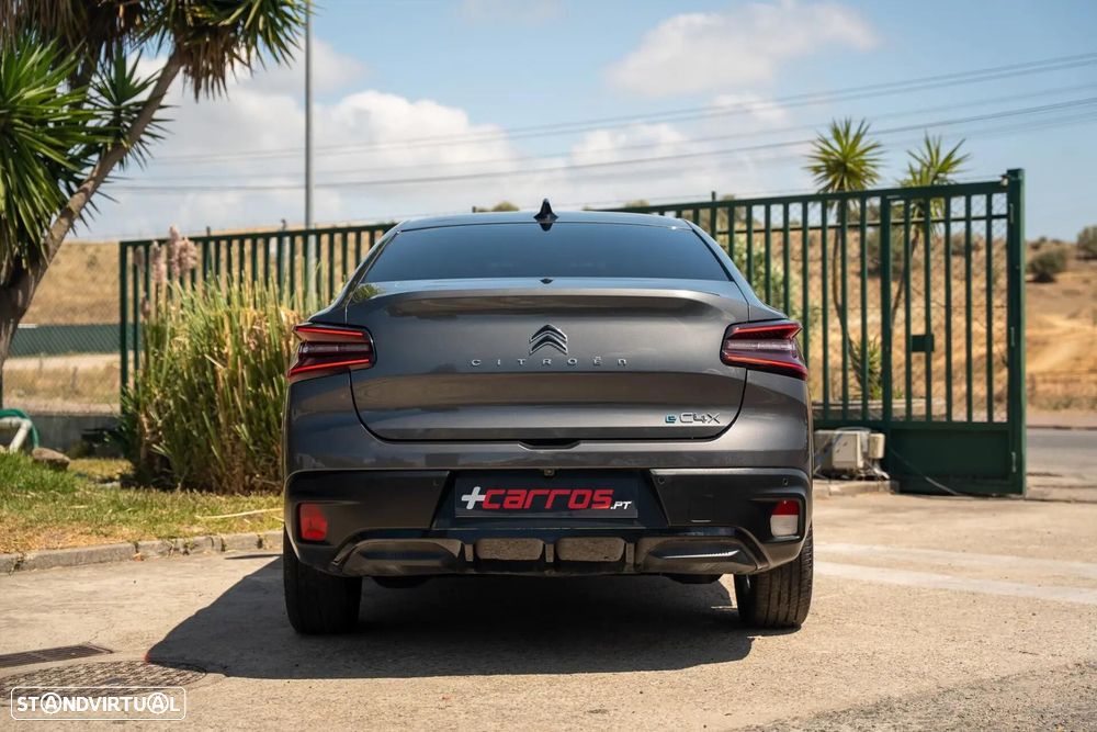 Citroën e-C4 X Shine - 10