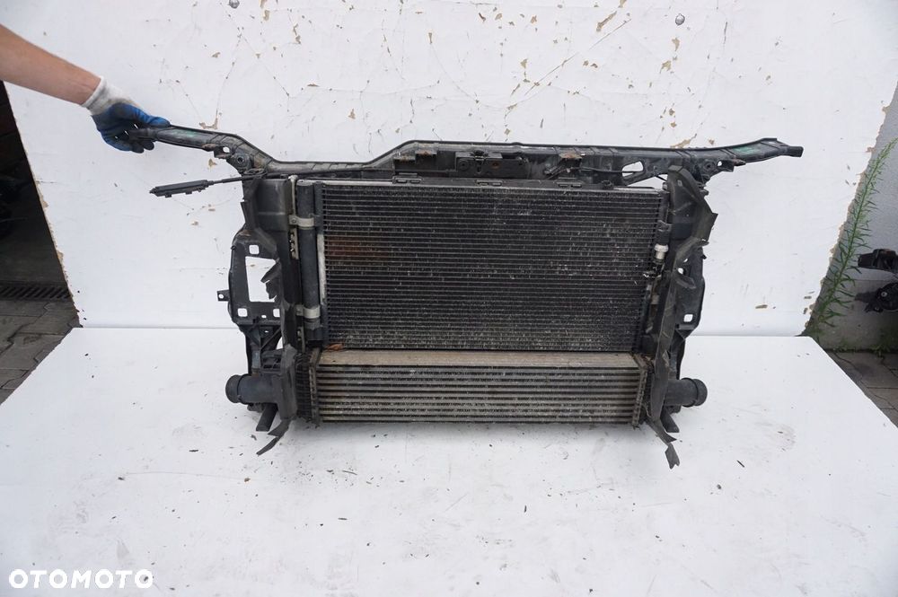 WZMOCNIENIE CHŁODNICE PAS AUDI A4 B8 2.0 TDI - 1