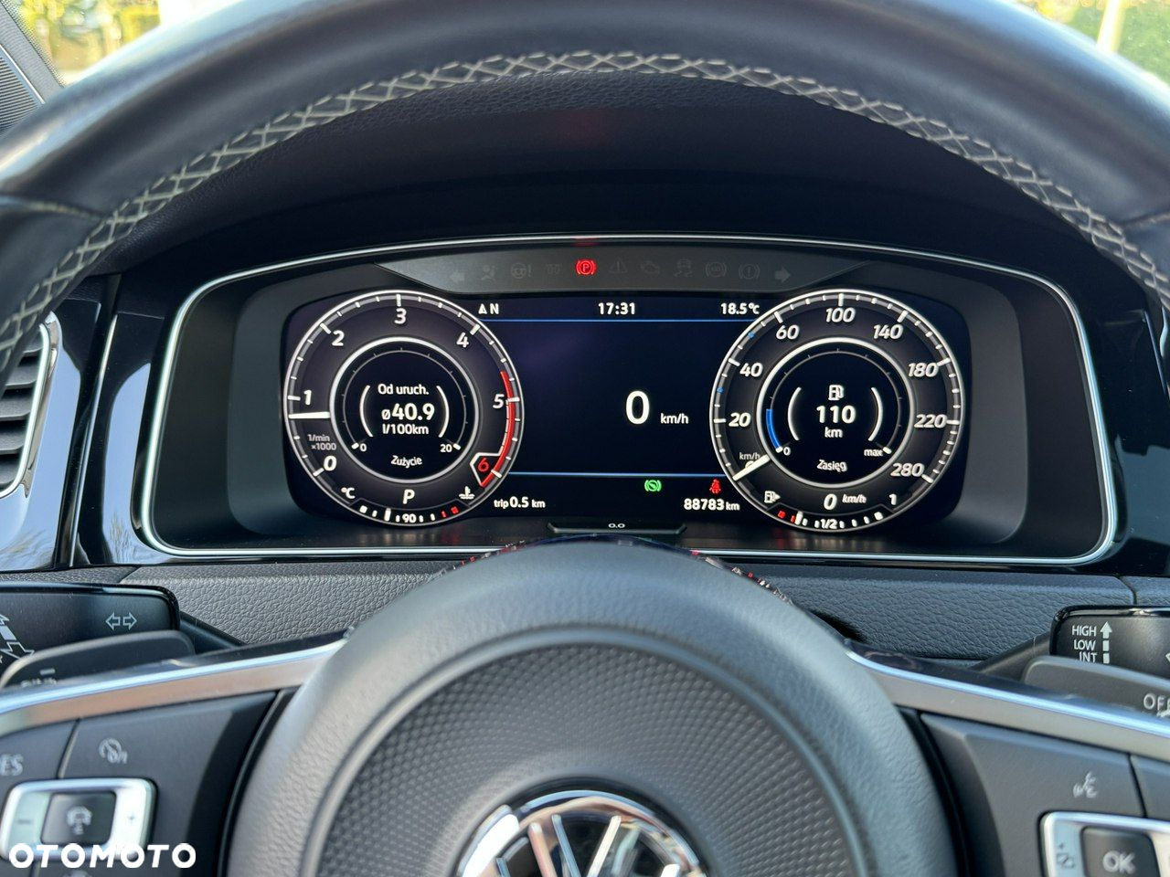 Volkswagen Golf - 24