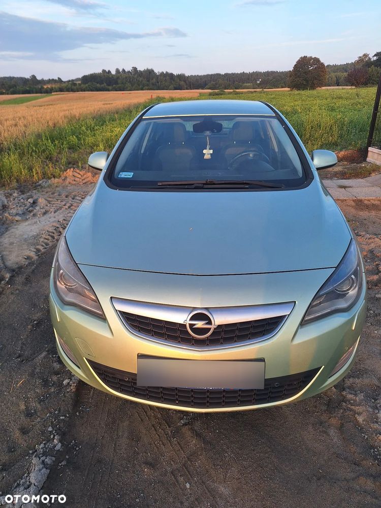Opel Astra 1.7 CDTI Cosmo - 3