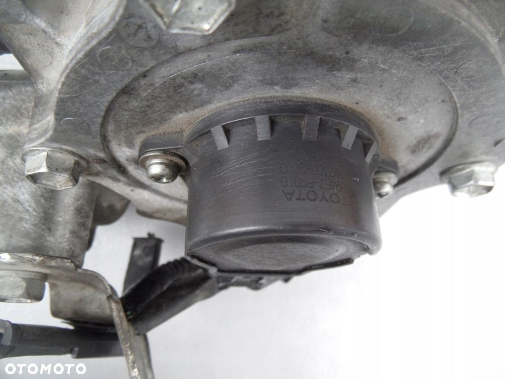 WYSPRZĘGLIK SIŁOWNIK TOYOTA YARIS II MM-T COROLLA E12 AURIS - 4