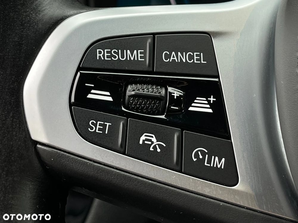 BMW Seria 5 530e M Sport sport - 23