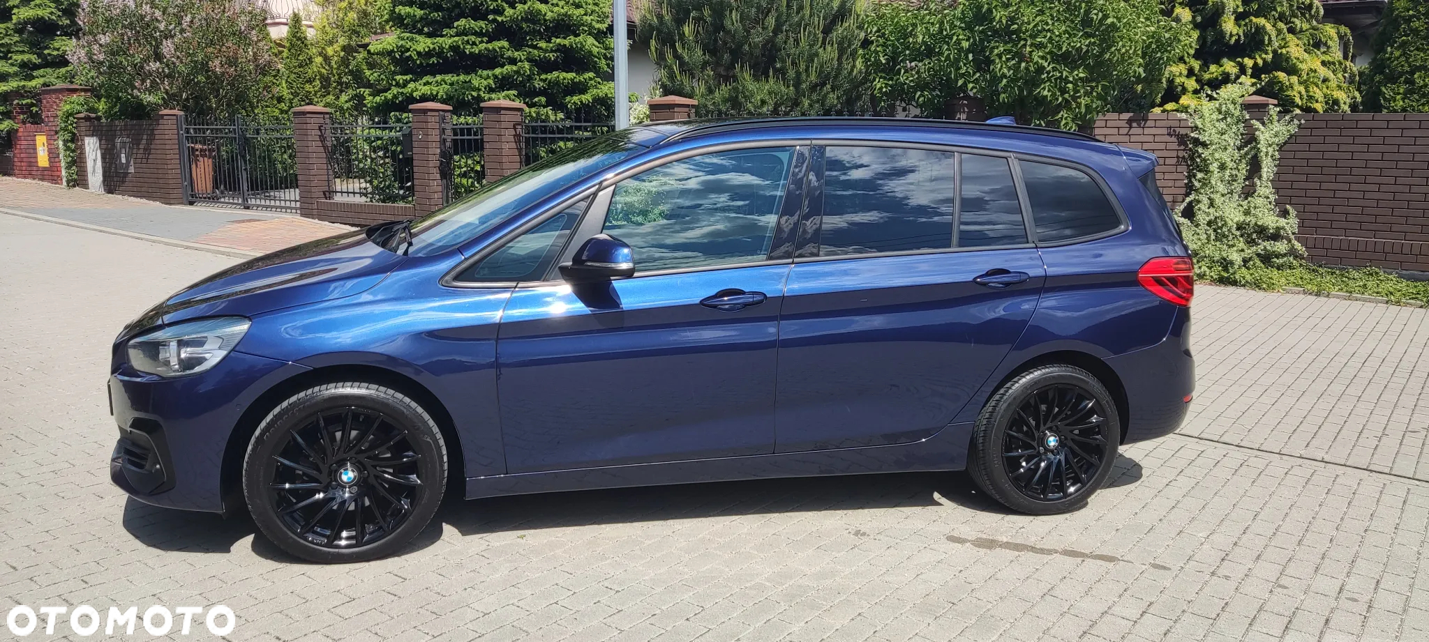 BMW Seria 2 218i Gran Tourer - 12