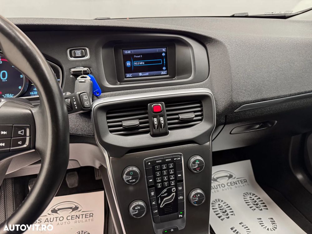 Volvo V40 D2 ECO Momentum - 26