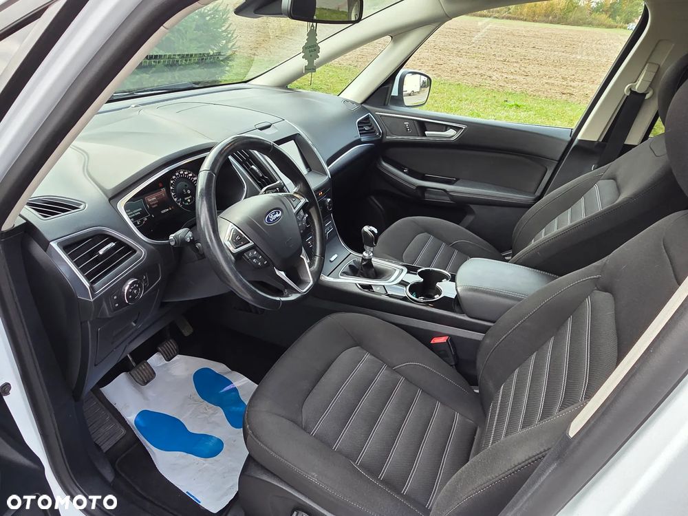Ford Galaxy - 6
