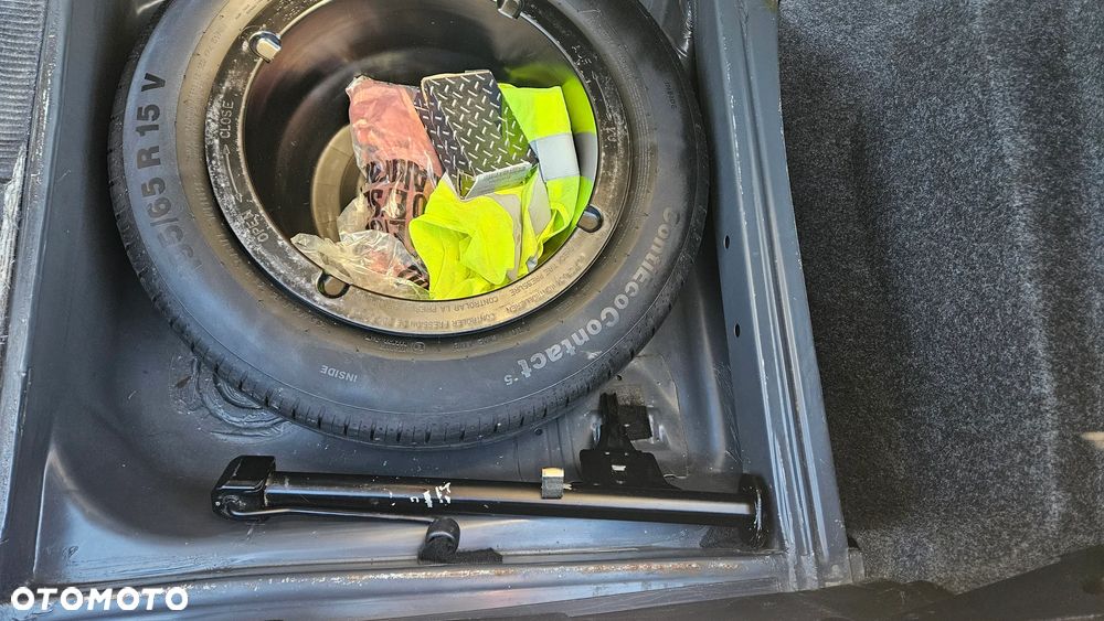 Mercedes-Benz W124 (1984-1993) - 24