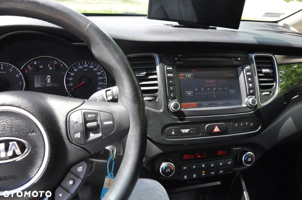Kia Carens 1.6 GDI L - 23