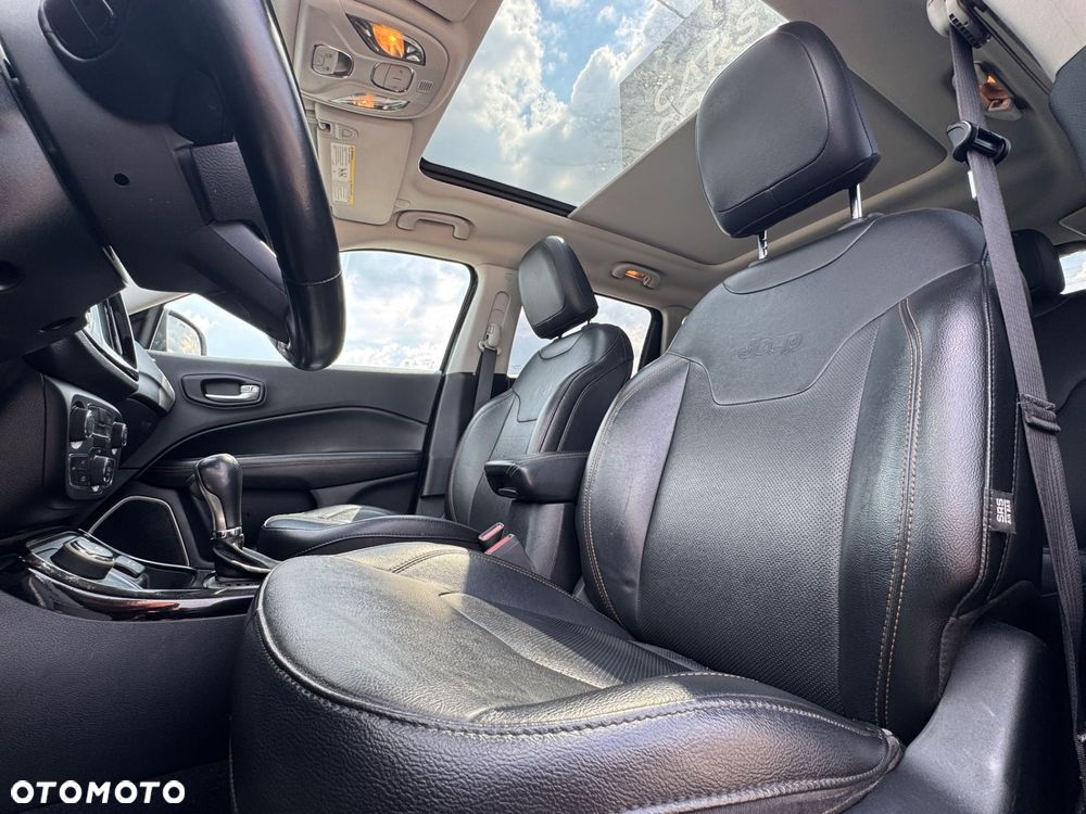 Jeep Compass - 15