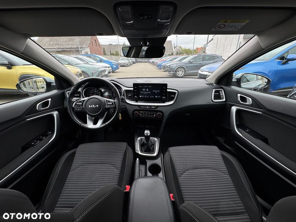 Kia Ceed 1.5 T-GDI M - 19