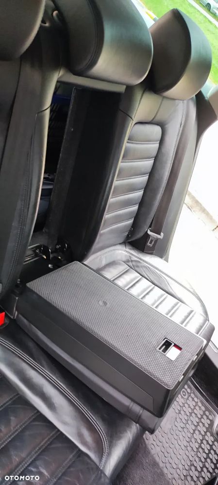 Volkswagen Passat Variant 2.0 TDI BlueMotion Technology Highline - 31