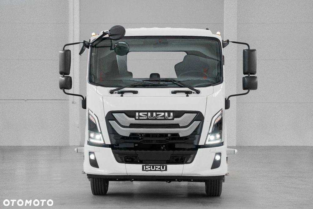 Isuzu F14 - 3