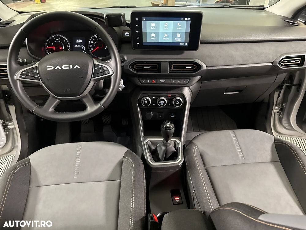 Dacia Sandero - 10