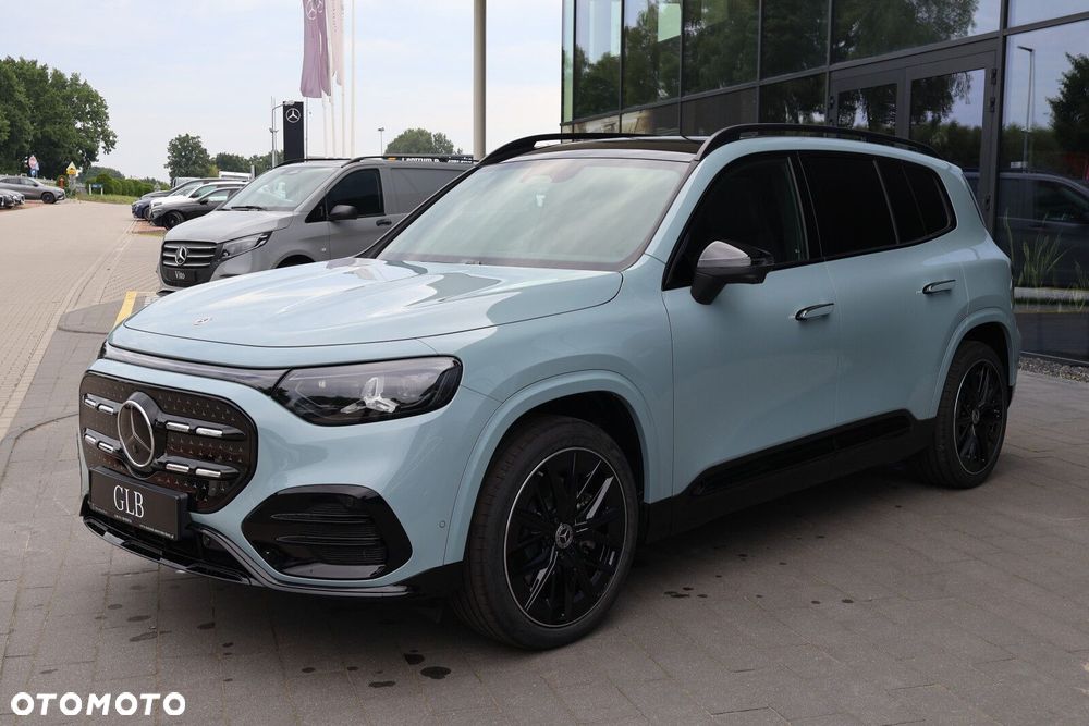 Mercedes-Benz GLB - 4
