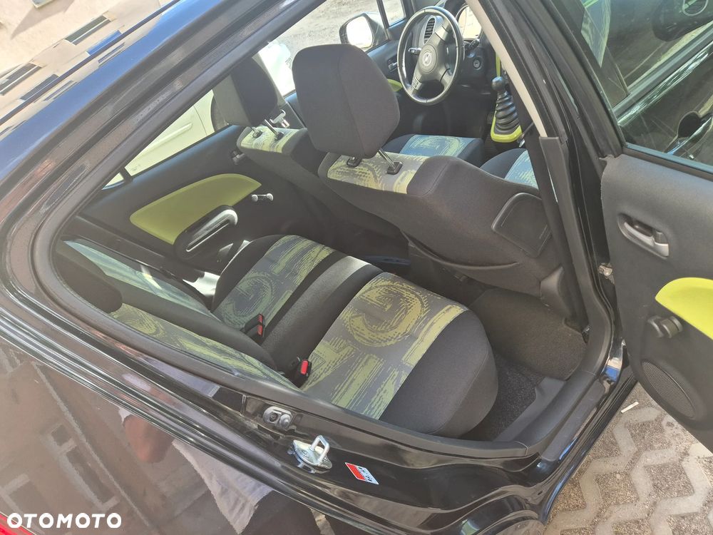 Opel Agila - 14