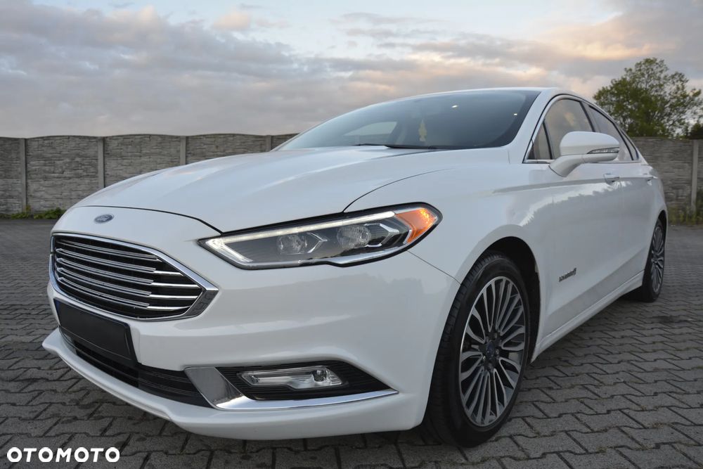 Ford Fusion - 10