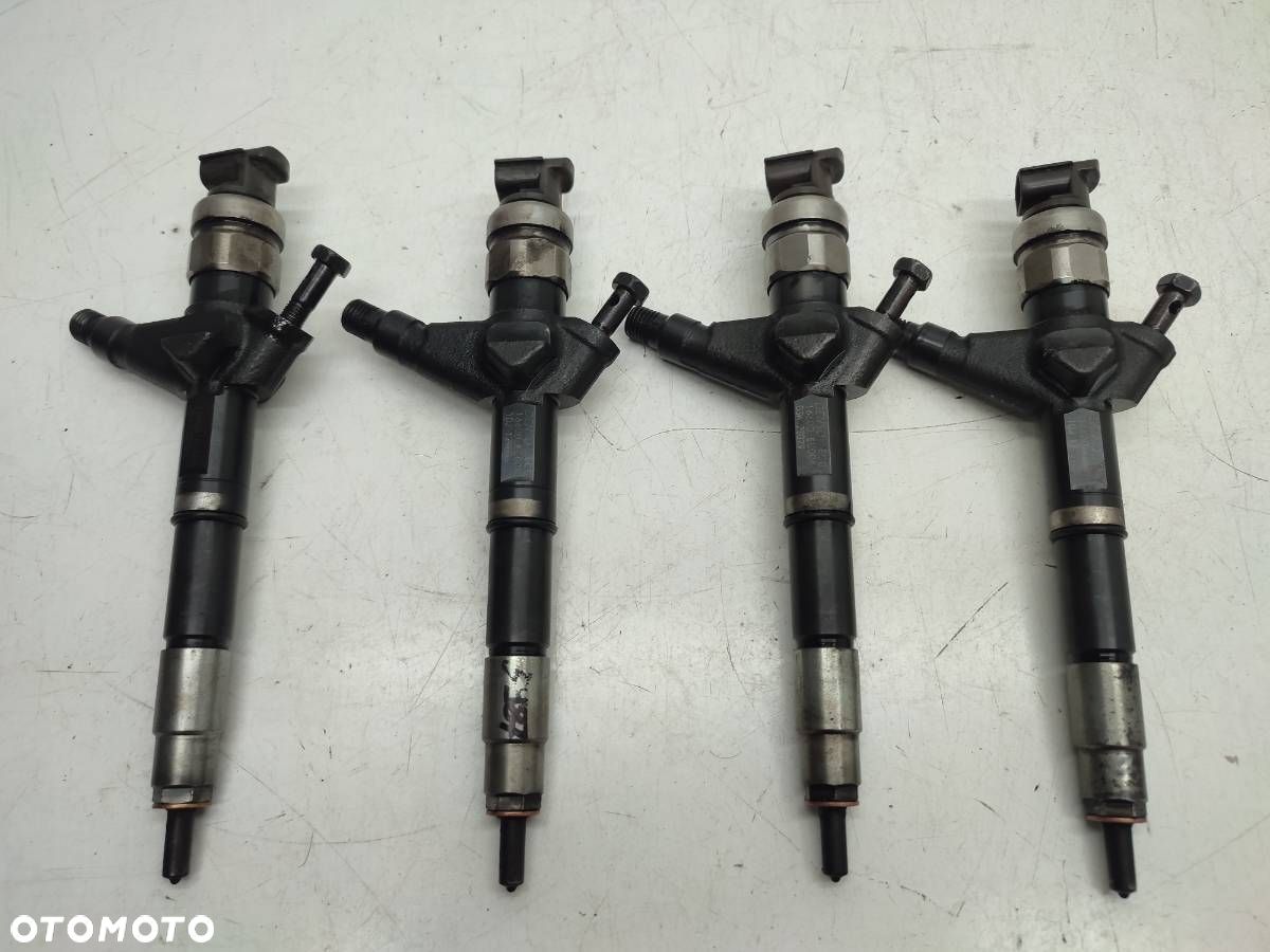 WTRYSKIWACZE WTRYSKI KOMPLET NISSAN NAVARA III D40 2.5 DCI 16600EC00A - 1