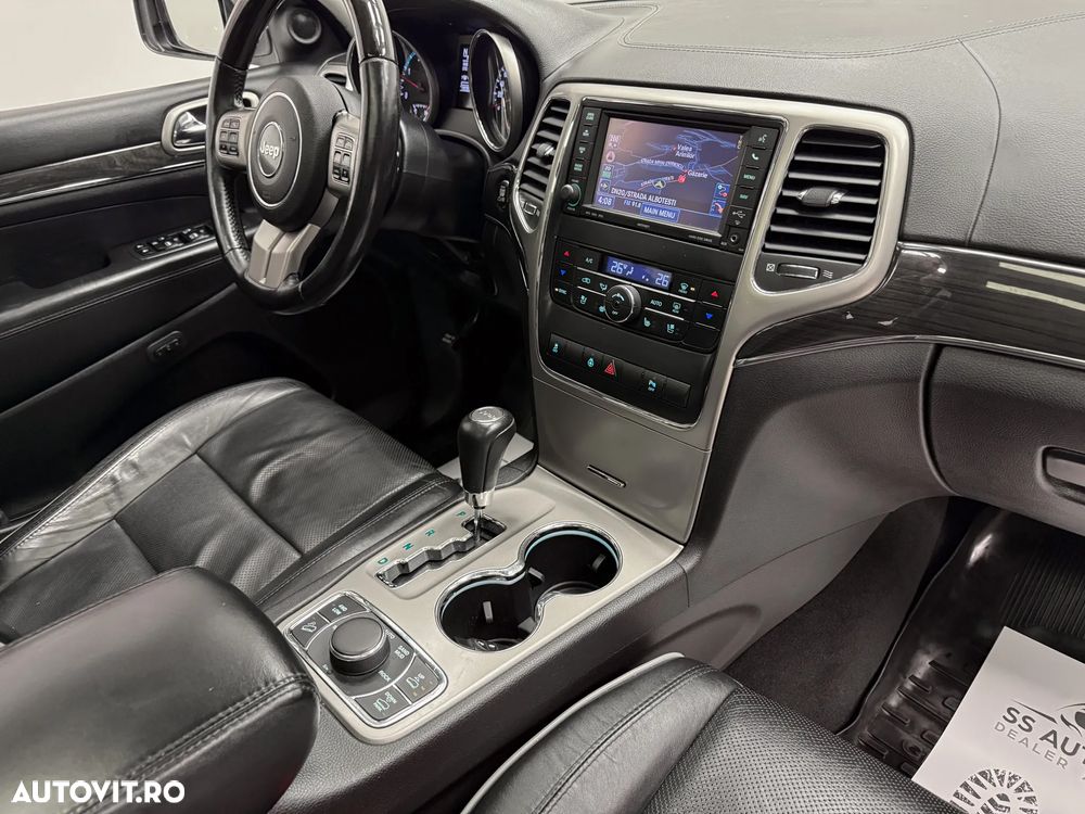 Jeep Grand Cherokee 3.0I CRD Overland Summit - 17