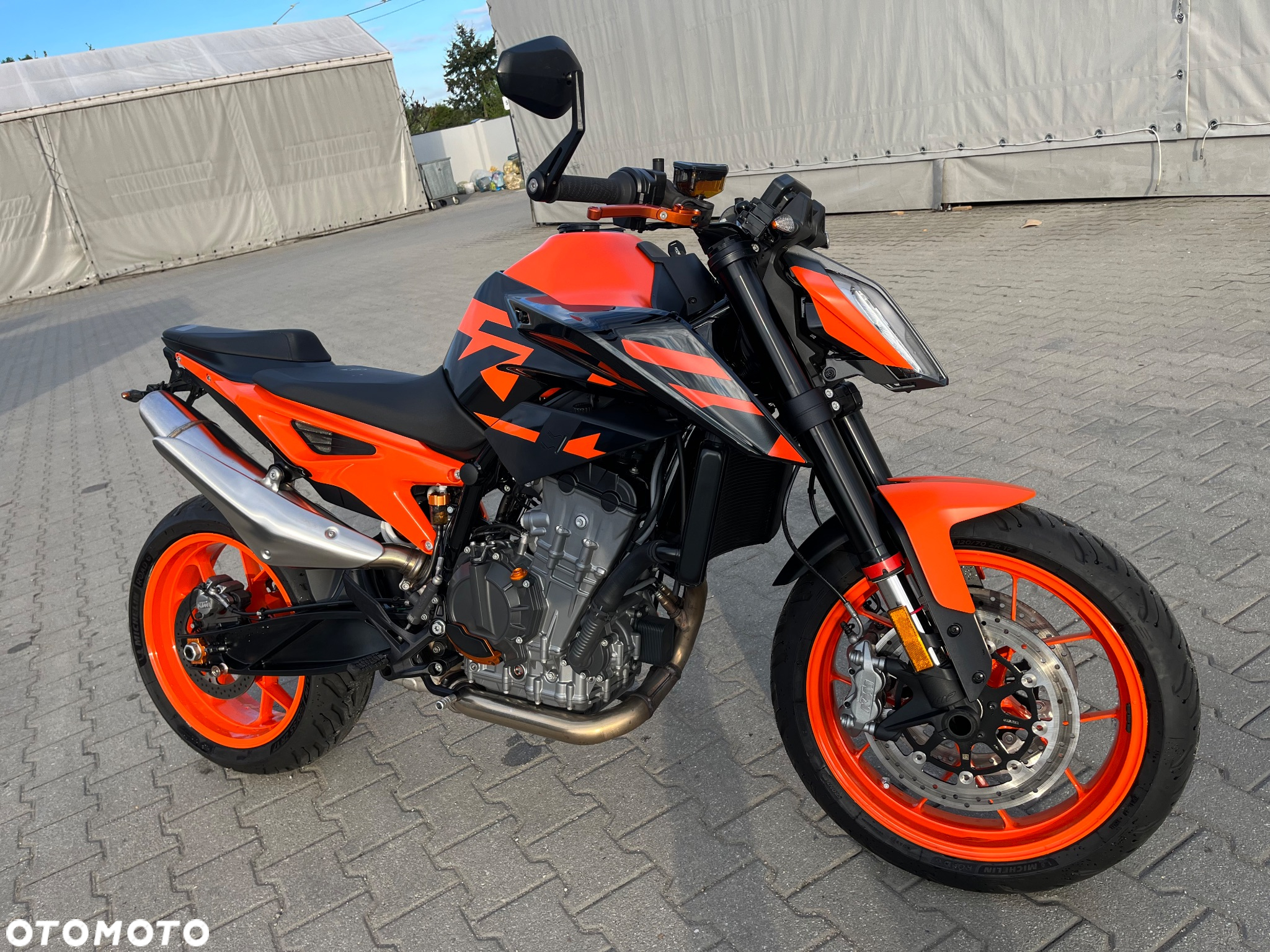 KTM Duke - 23