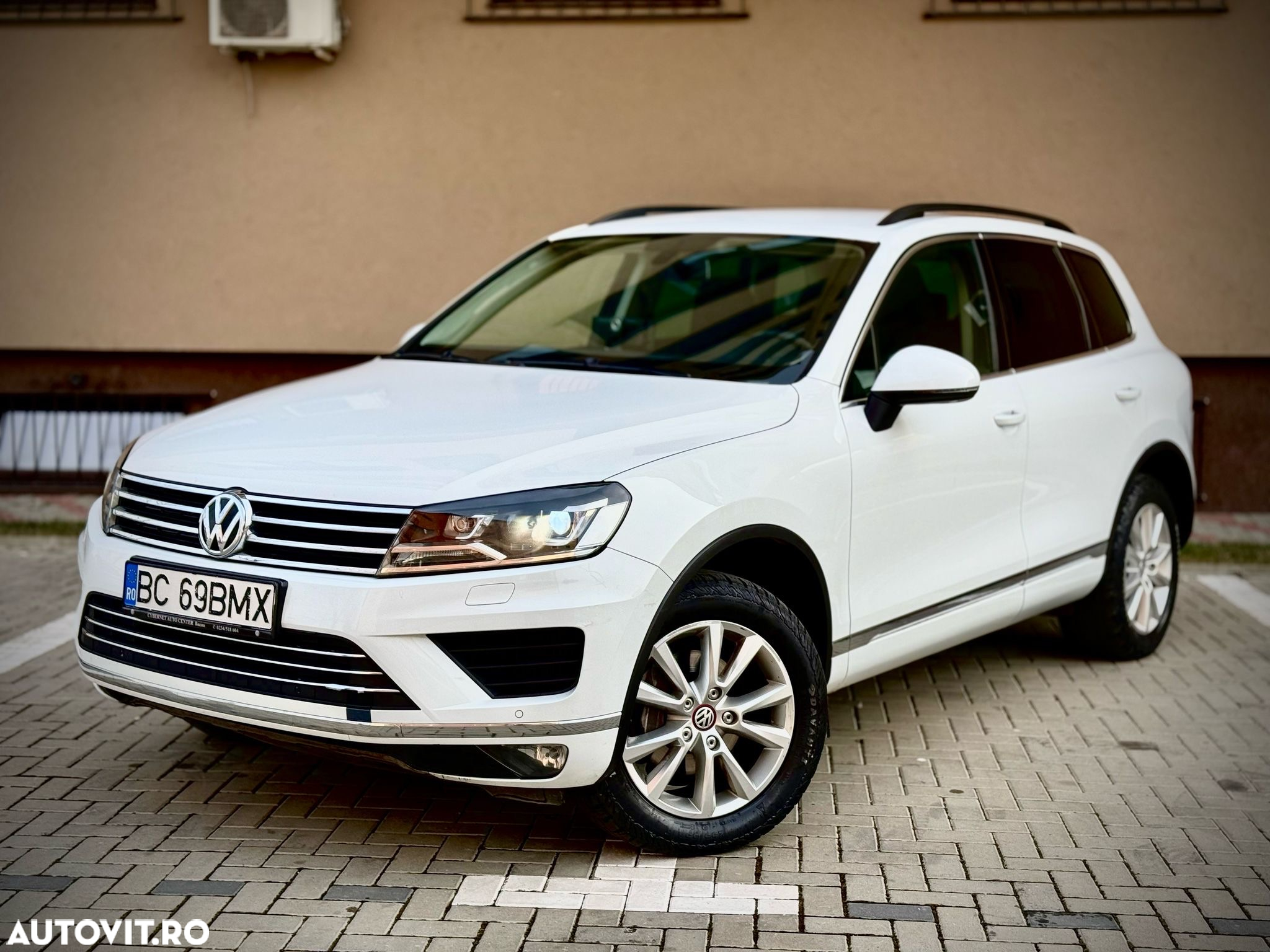 Volkswagen Touareg 3.0 V6 TDI BMT - 12
