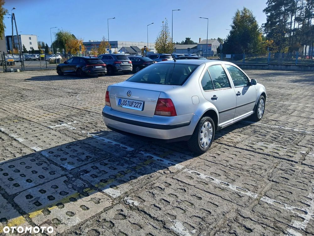 Volkswagen Bora 2002 photo 5