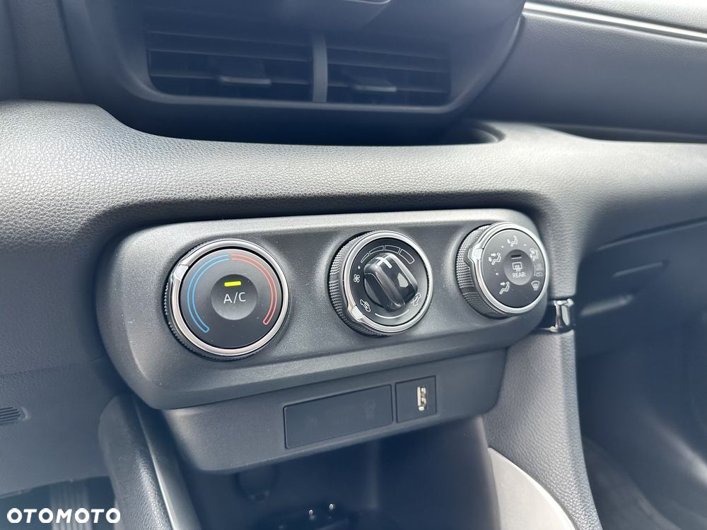 Toyota Yaris 1.5 Comfort - 16