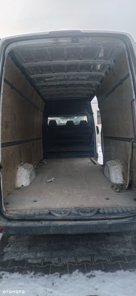 Volkswagen Crafter - 11