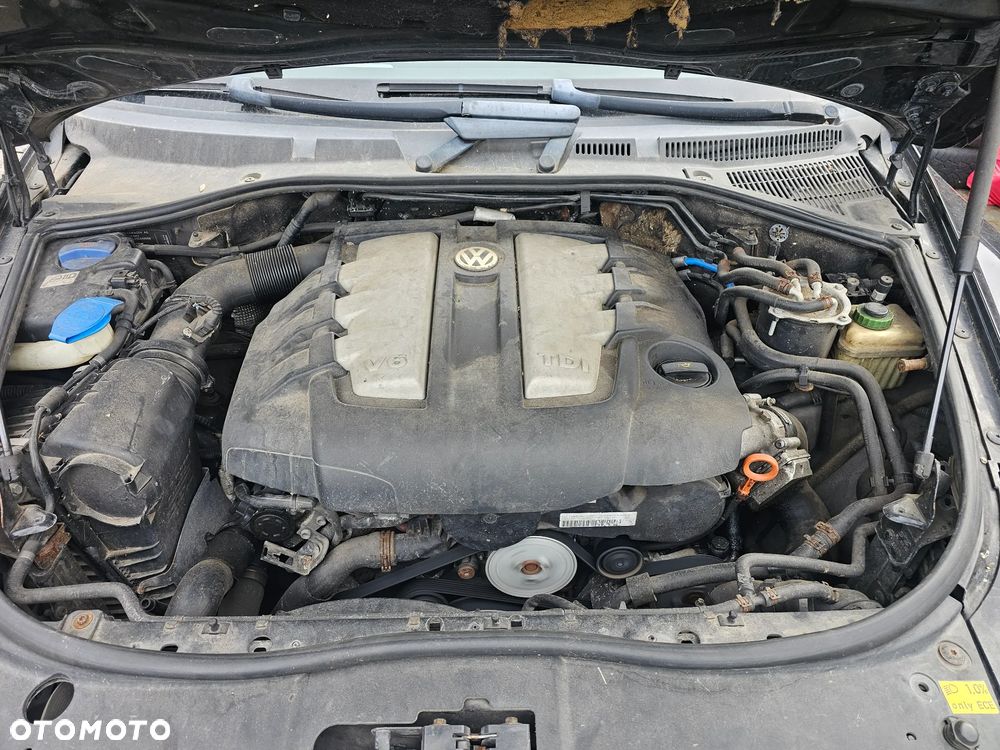 Volkswagen Touareg 3.0 V6 TDI DPF Automatik Individual - 4