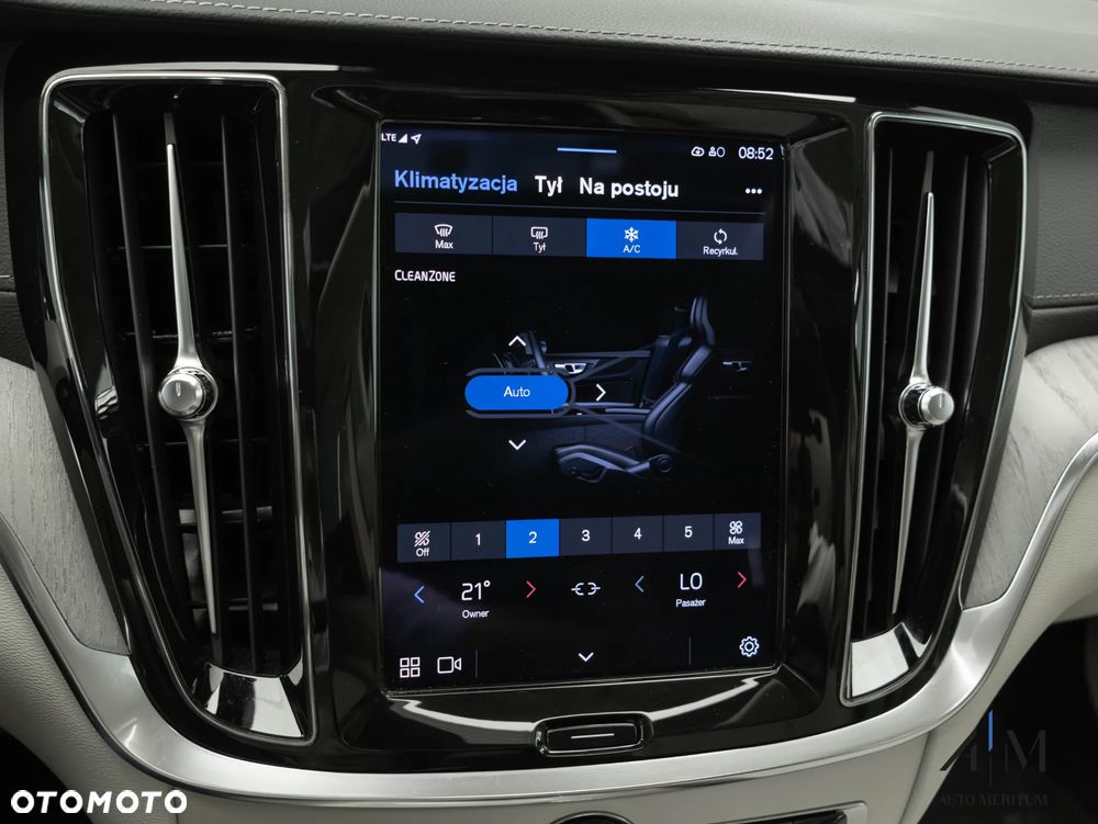 Volvo V60 Cross Country B4 D AWD Geartronic - 24