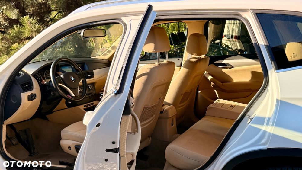 BMW X1 xDrive20d - 32