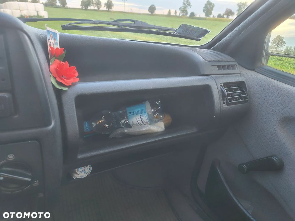 Volkswagen Polo 1.3 Fox - 27
