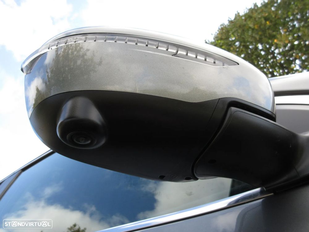 Nissan Qashqai 1.5 dCi N-Connecta 18 - 19