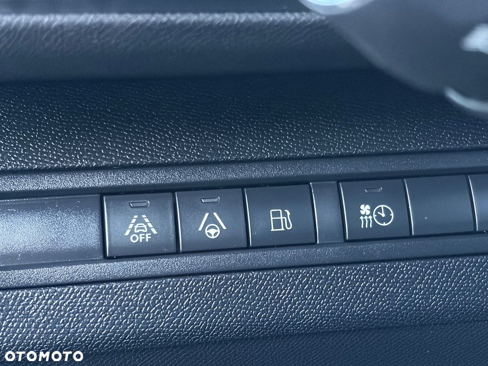 Peugeot 3008 - 18