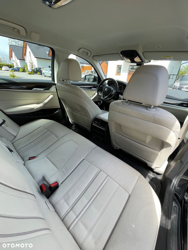 BMW Seria 5 520d xDrive Luxury Line - 26