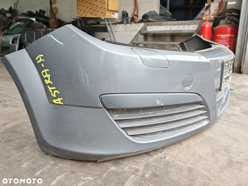 Zderzak Opel Astra H - 2