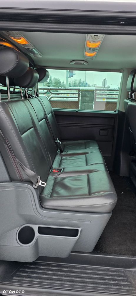 Volkswagen Caravelle - 14