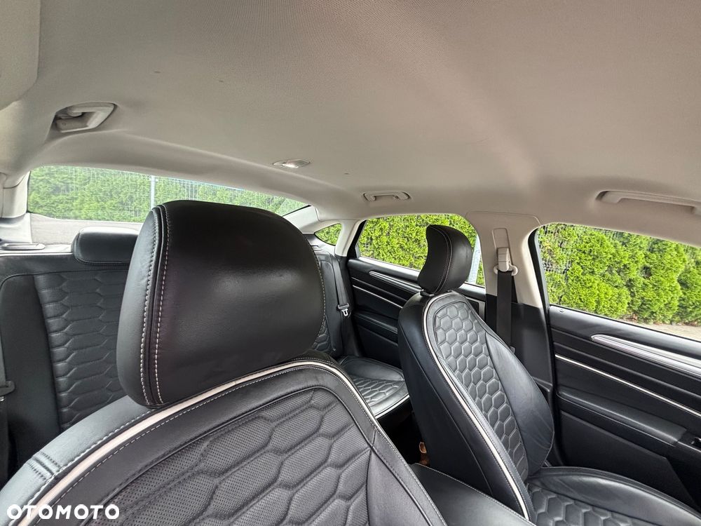 Ford Mondeo Vignale 2.0 EcoBoost - 16