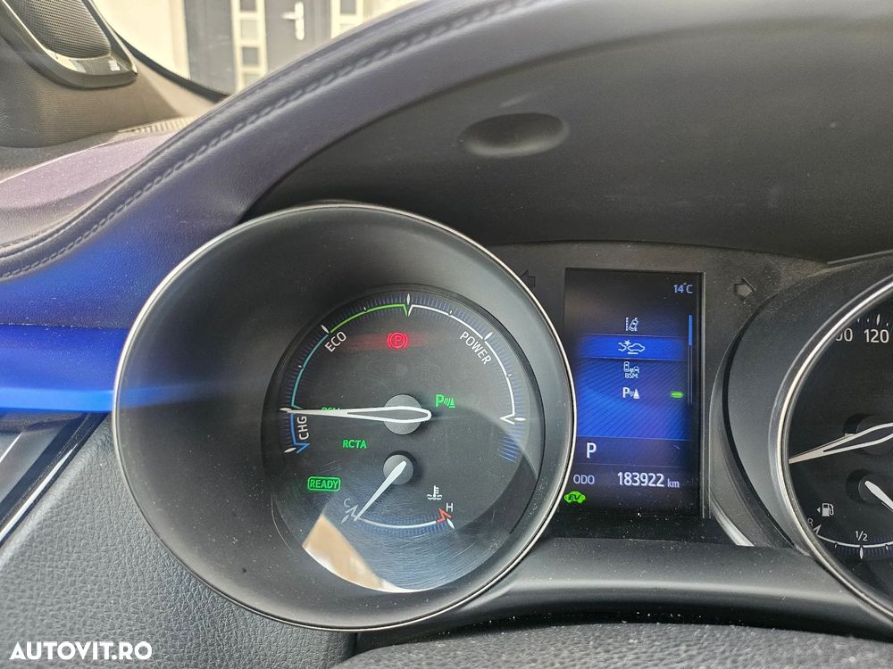 Toyota C-HR - 11