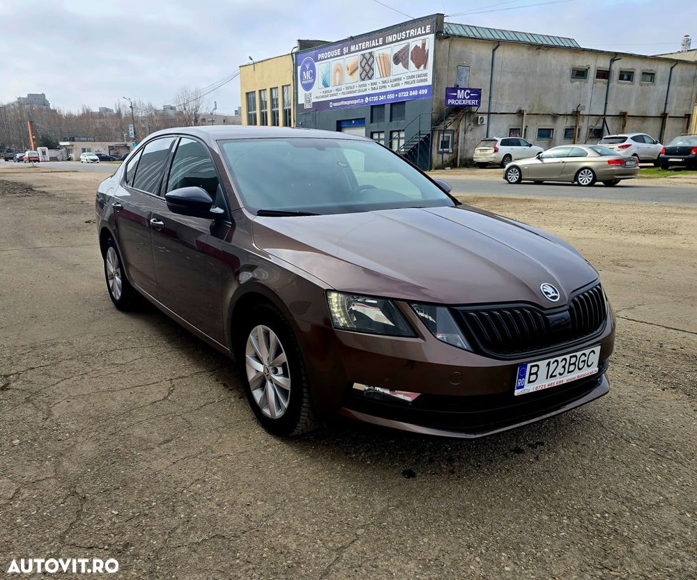 Skoda Octavia - 1