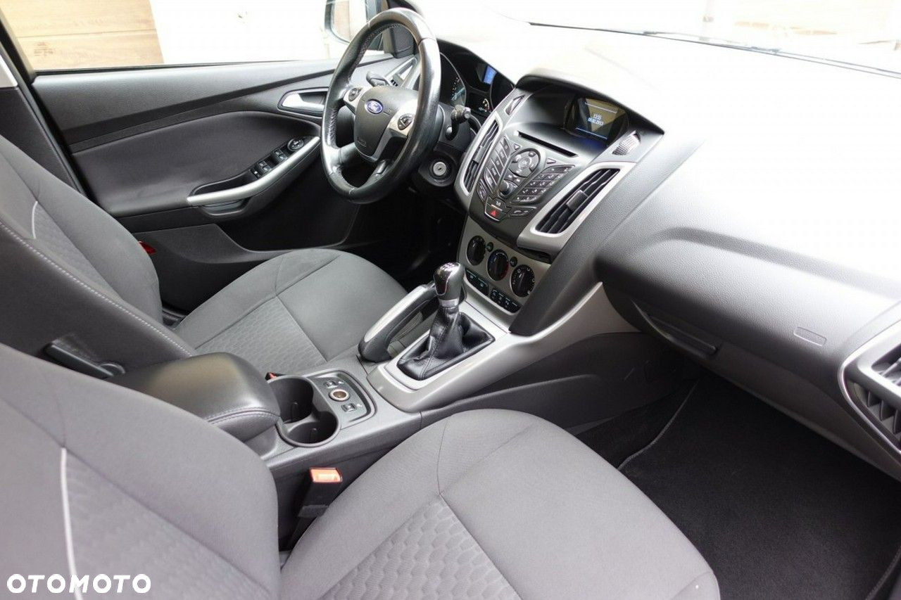 Ford Focus - 12