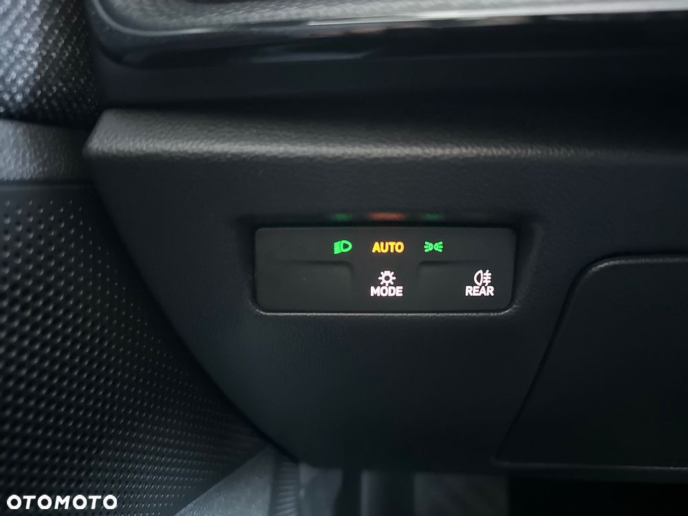 Skoda Superb 1.5 TSI Ambition DSG - 33