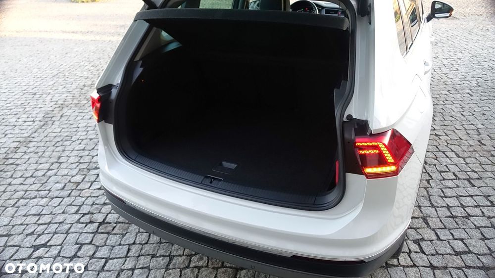 Volkswagen Tiguan - 26